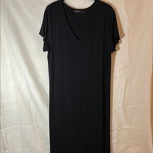 💜3 for $30💜 Black V-Neck Maxi Dress
